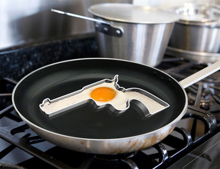 Pluck egg yolk extractor