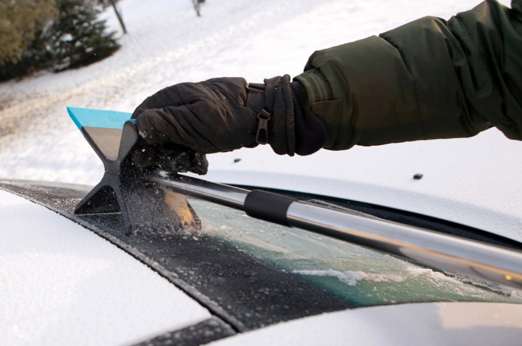 Collapsible Ice Scraper