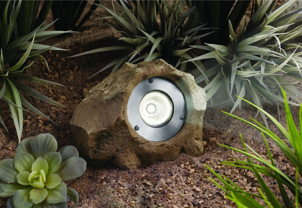 High-Output Solar Rock Light Set