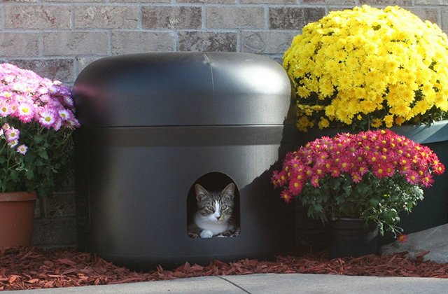 Kitty Tube Insulated Cat House