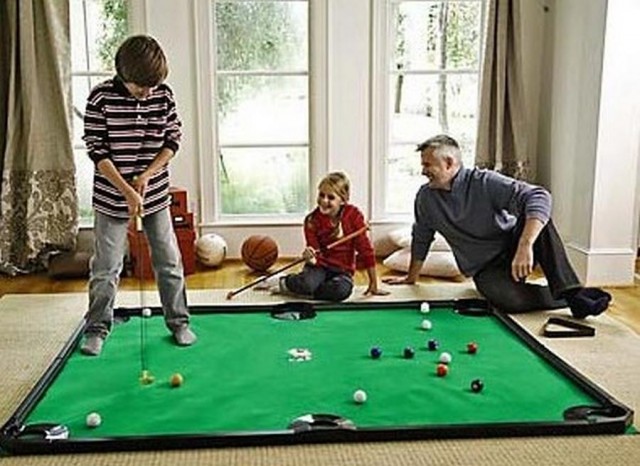 Putter Pool Indoor Game