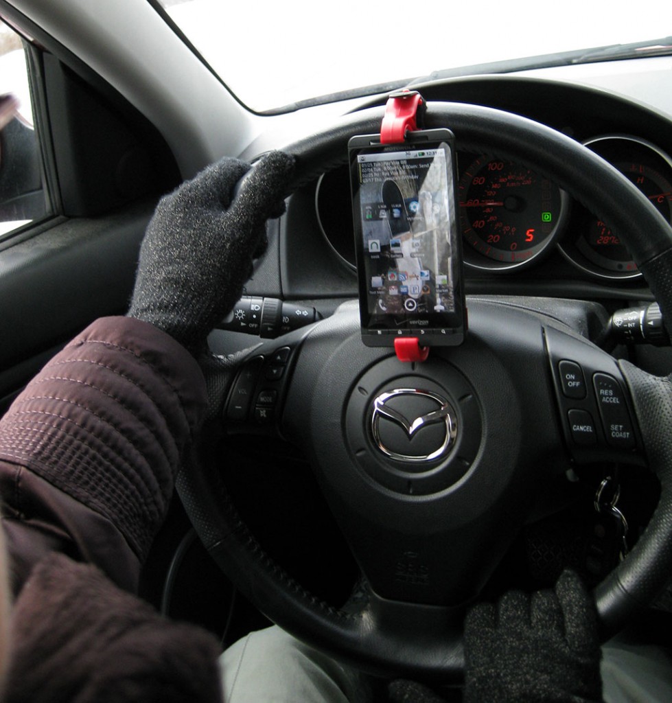 Steering Wheel Smartphone Mount