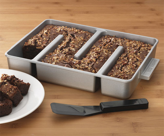 Endless Edges Brownie Pan