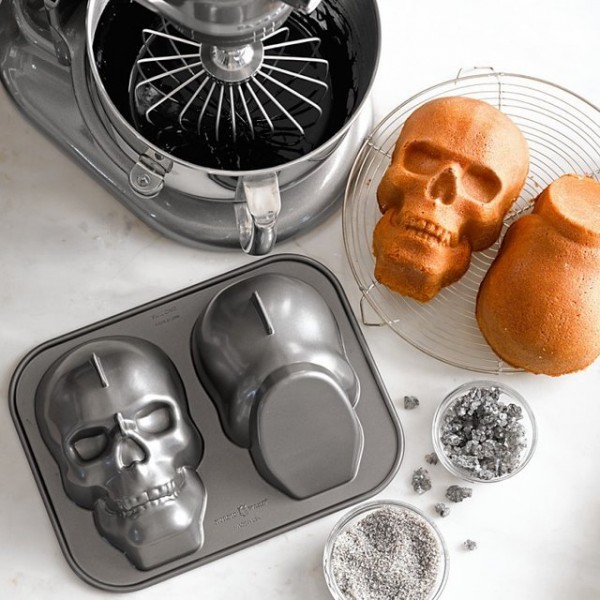 Skull Cake Pan