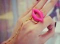 Kiss Me Lips Ring