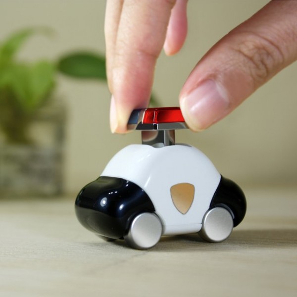 Car 8GB USB Flashdrive