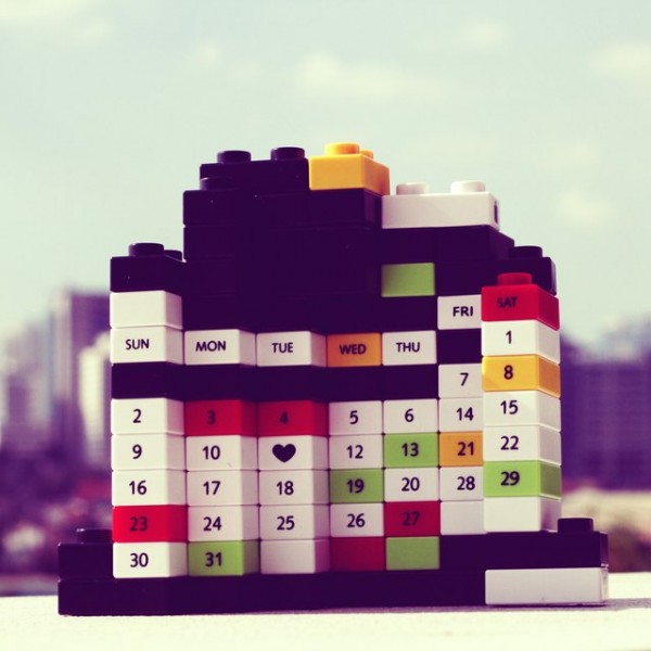 Puzzle Perpetual Calendar USB HUB