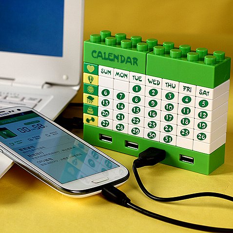 Puzzle Perpetual Calendar USB HUB