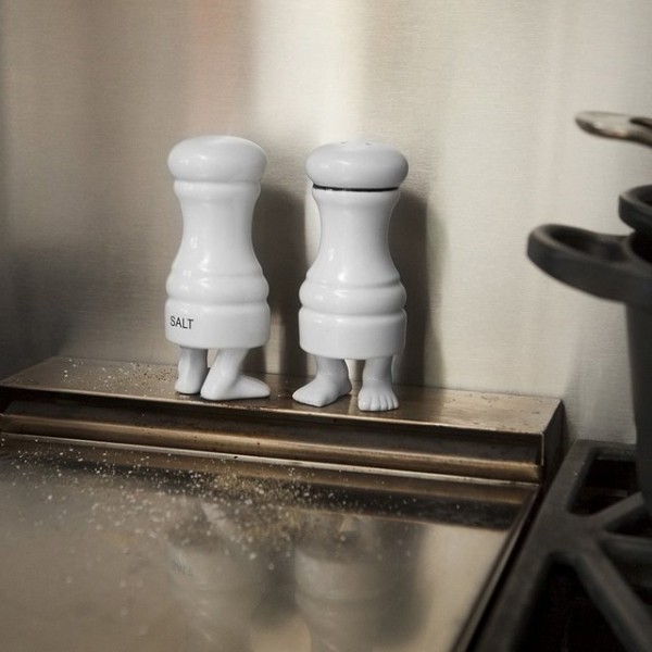 Footed Salt & Pepper