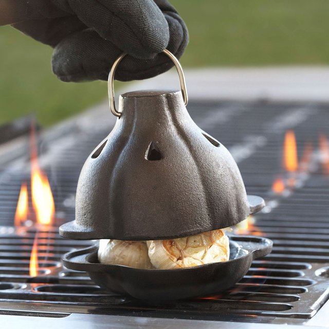 Cast Iron Garlic Roaster