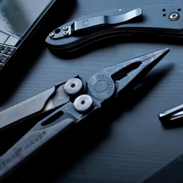 Black Oxide Wave Multi-Tool