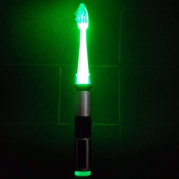 Star Wars Lightsaber Toothbrush by GUM