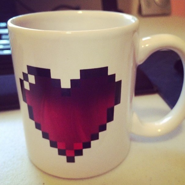 Pixel Heart Morphing Mug