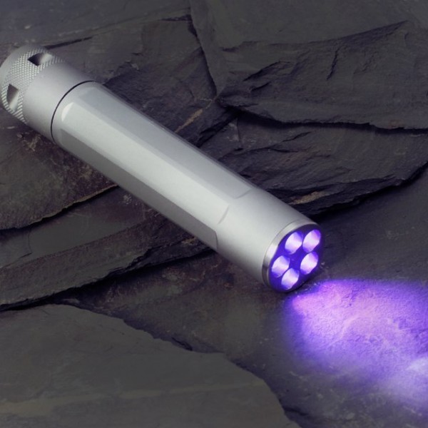 INOVA X5 UV Flashlight