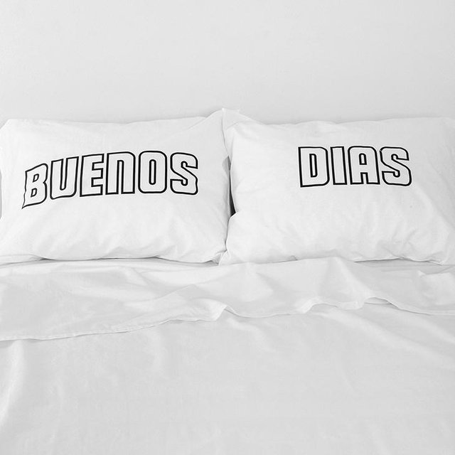 Buenos Dias Pillowcase Set