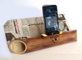 Acoustic Bamboo Speaker Amplifier for iPhone 4/4s.