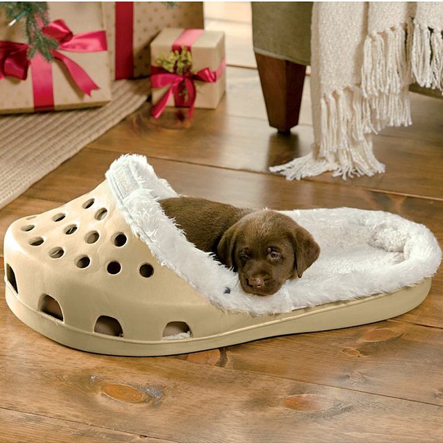 Sasquatch Shoe Pet Bed