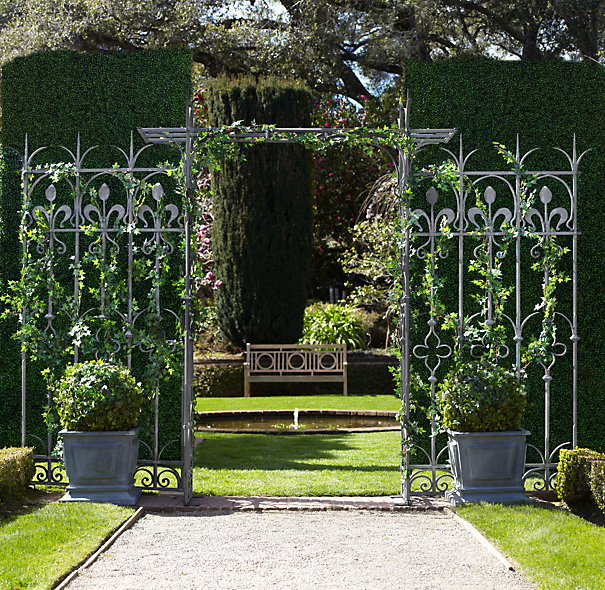 Fleur-de-Lys Trellises