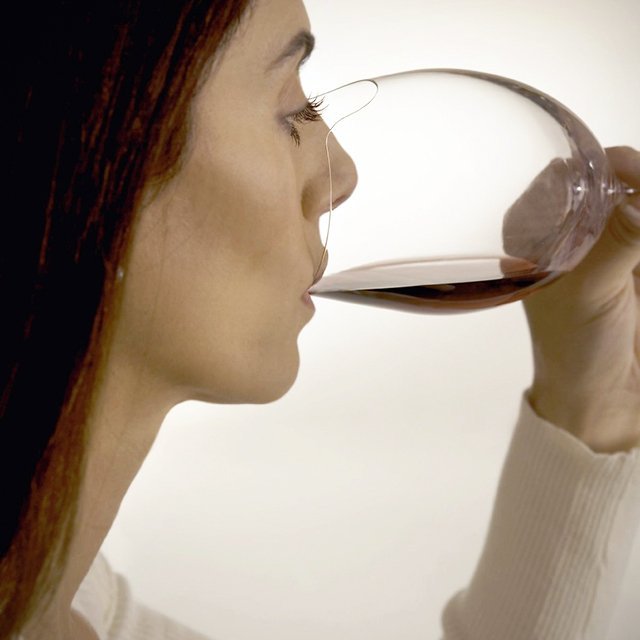 Silhouette Sense-Enhancing Wine Glass