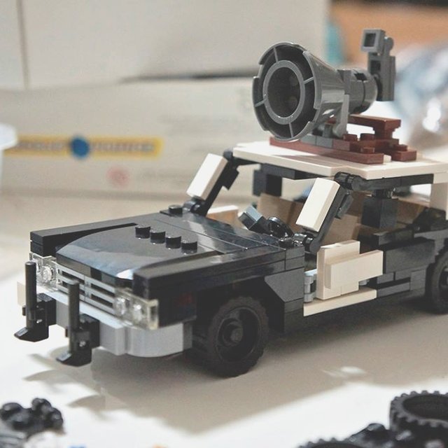 The Blues Brothers Bluesmobile LEGO Kit