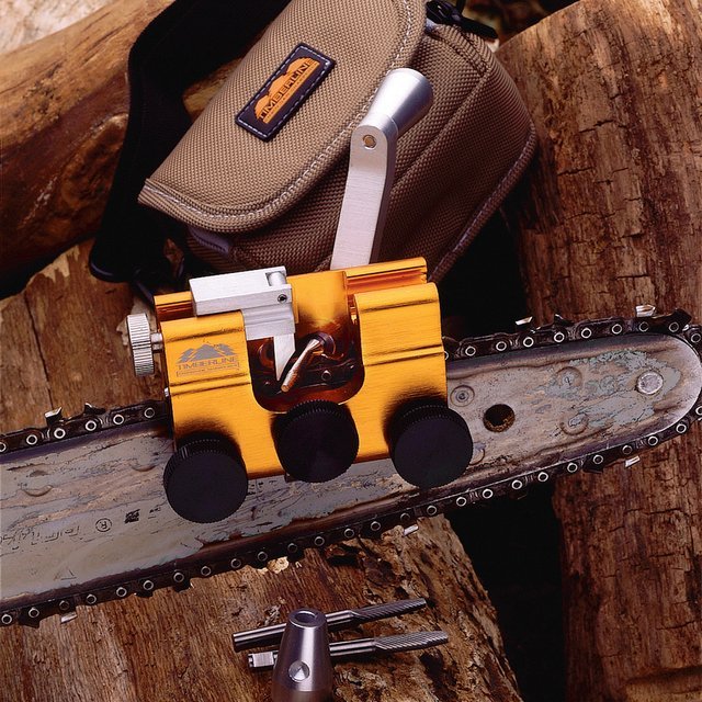 Professional Manual Chainsaw Sharpener