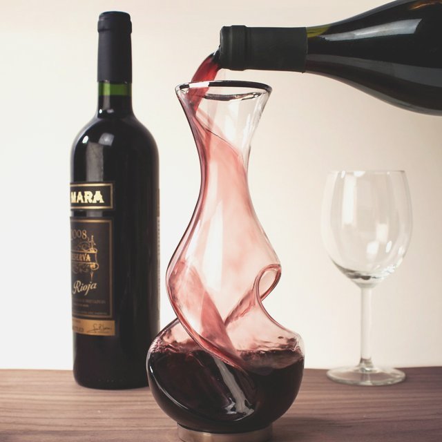 Twist Decanter