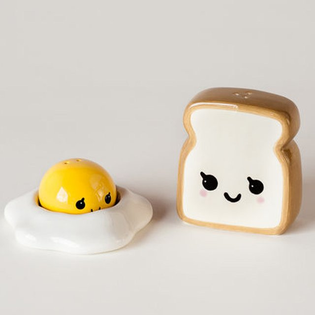 Egg and Toast Salt and Pepper Shakers