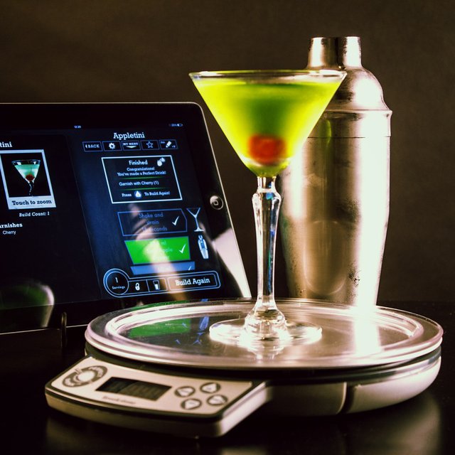 Perfect Drink App-Controlled Smart Bartending