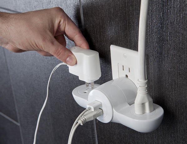 Pivot Power Mini Wall Plug/USB Combo