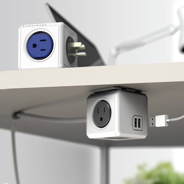 Modular 4 Outlet & USB Plug by Powercube