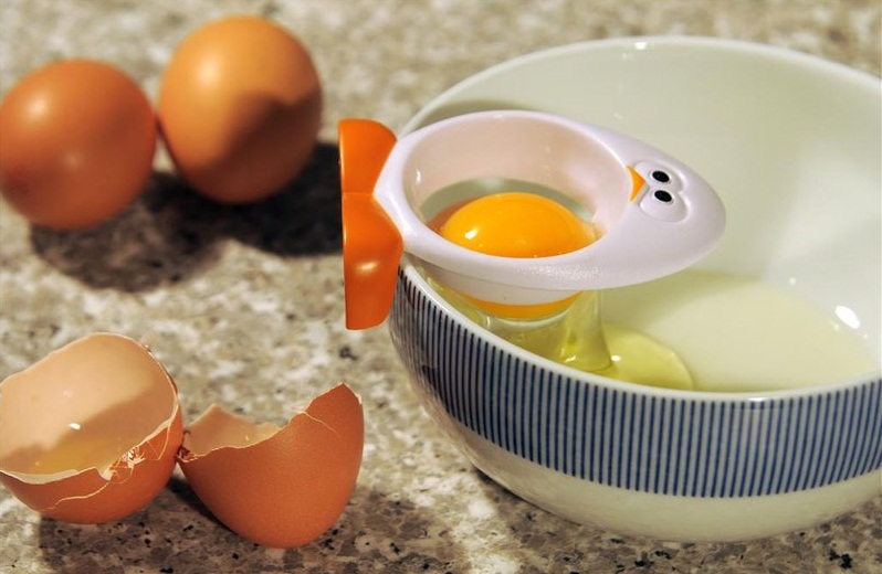 Joie Egg Yolky Egg Separator