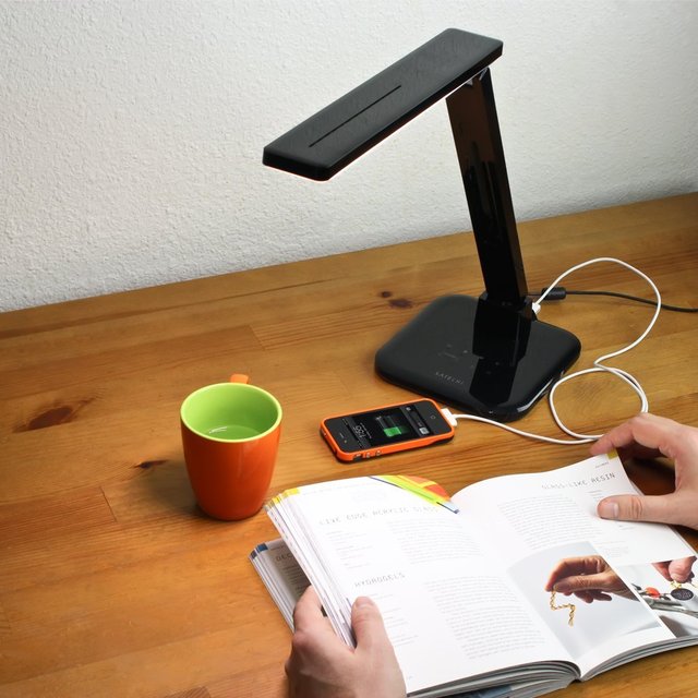 Satechi Smart LED Desk Lamp