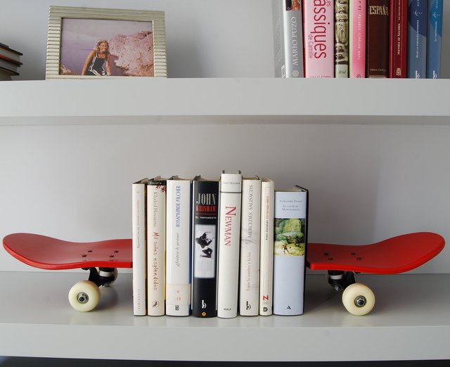 Tail and Nose Bookends by Skate-Home