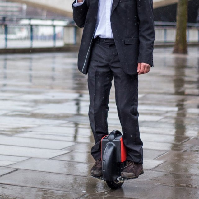 Electric Self-Balancing Unicycle by Airwheel