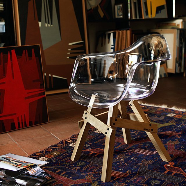 Icon Armchair by Kubikoff