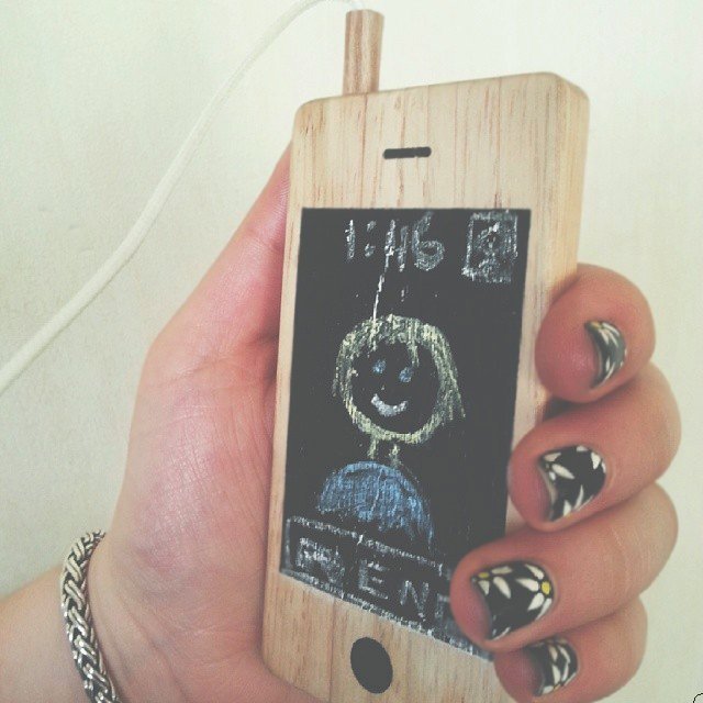 i-Woody Smartphone Chalkboard