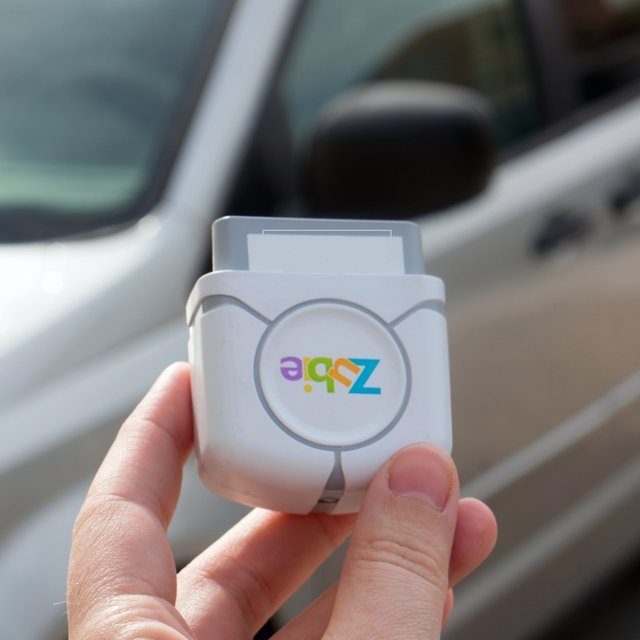 Zubie Vehicle Monitoring Device