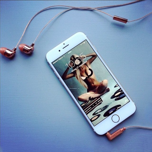 Rose Gold Headphones by Happy Plugs