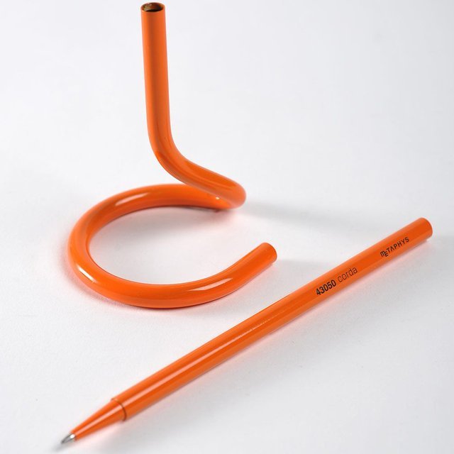 Standing Desk Pen by Metaphys