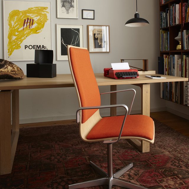 Fritz Hansen Oxford 3271 Low Back Modern Office Armchair