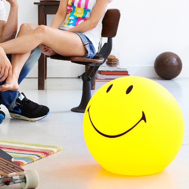 Smiley XL Lamp by Mr Maria