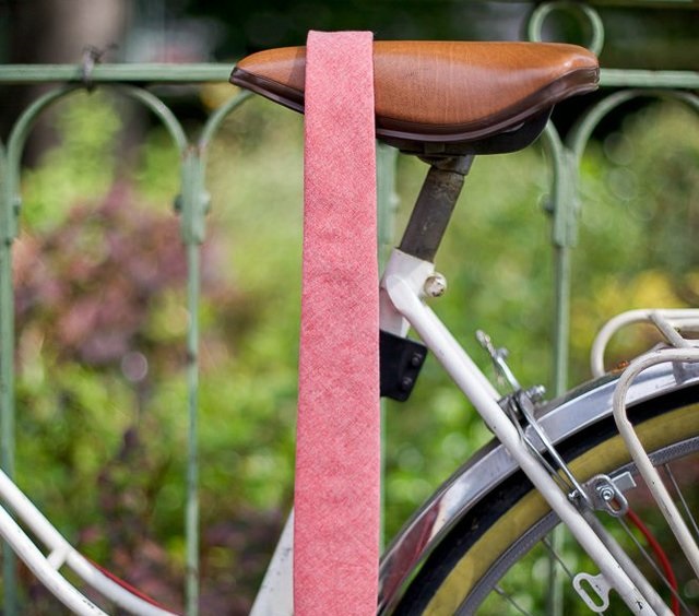 Classic Chambray Skinny Tie