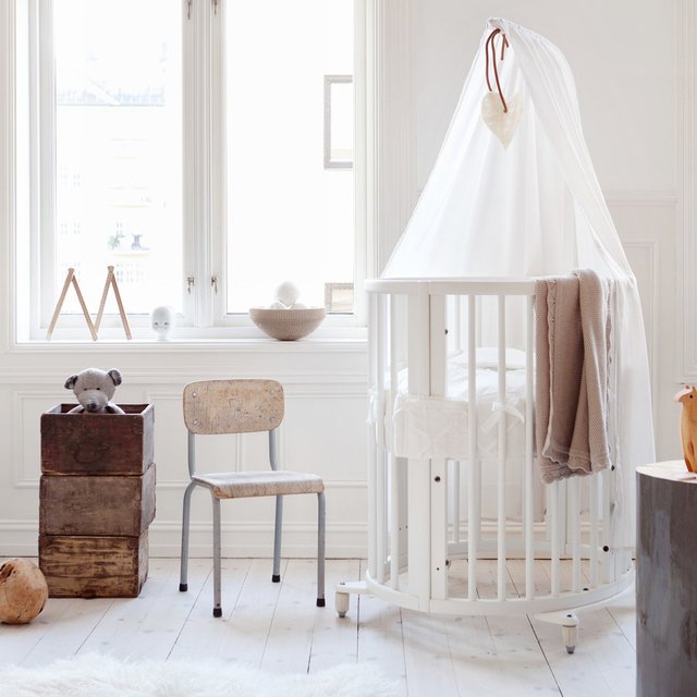 Sleepi Mini Crib by Stokke