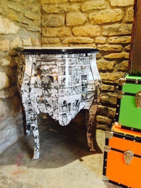 Batman Decoupage Chest Bombe Console Table