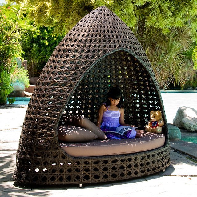 Ocean Wave Hut Daybed