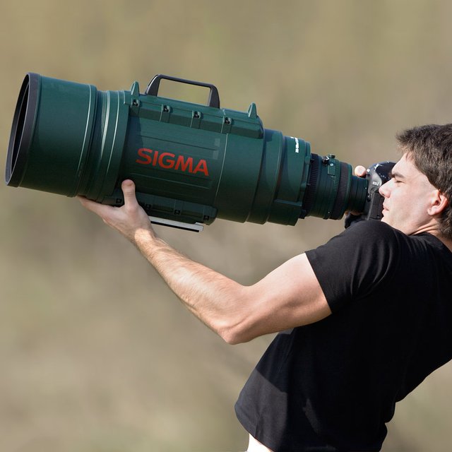 Sigma Ultra-Telephoto Zoom Lens