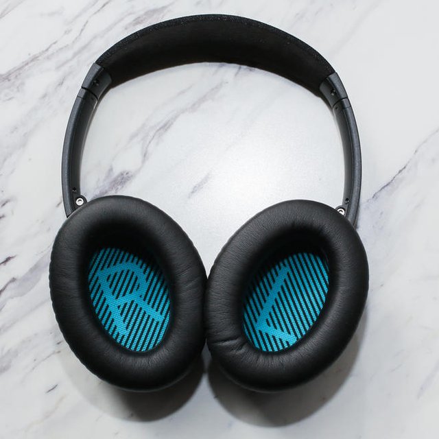 Bose QuietComfort 25 Headphones