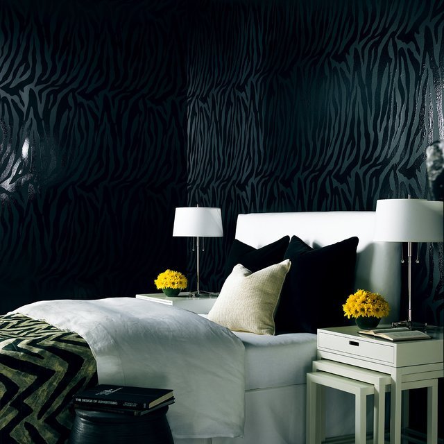 Zebra Chic Stripe Wallpaper