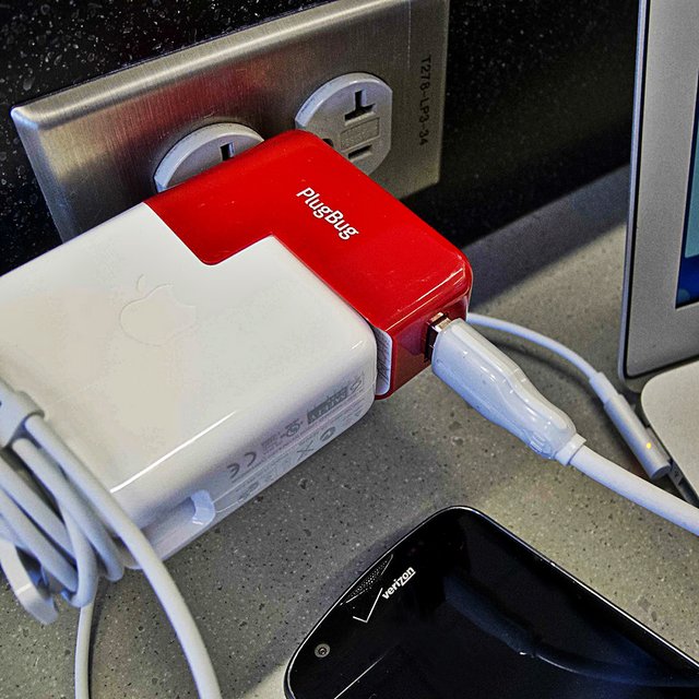 PlugBug USB + MacBook Dual Charger by Twelve South