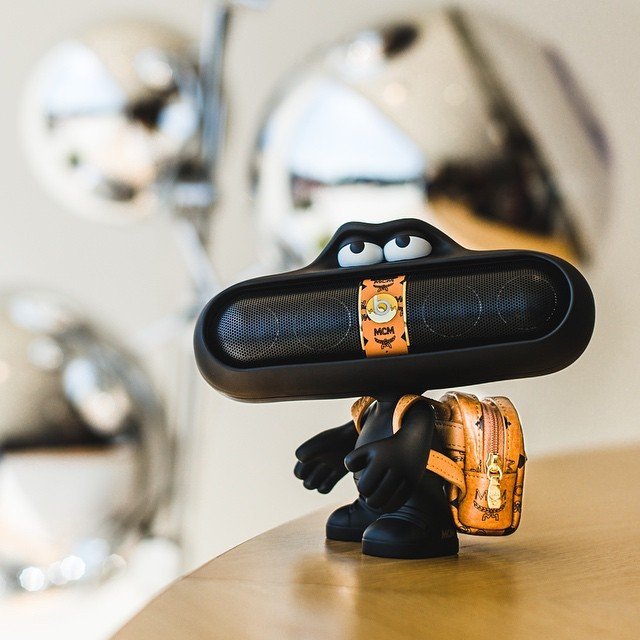 Beats x MCM Pill Dude Speaker Set